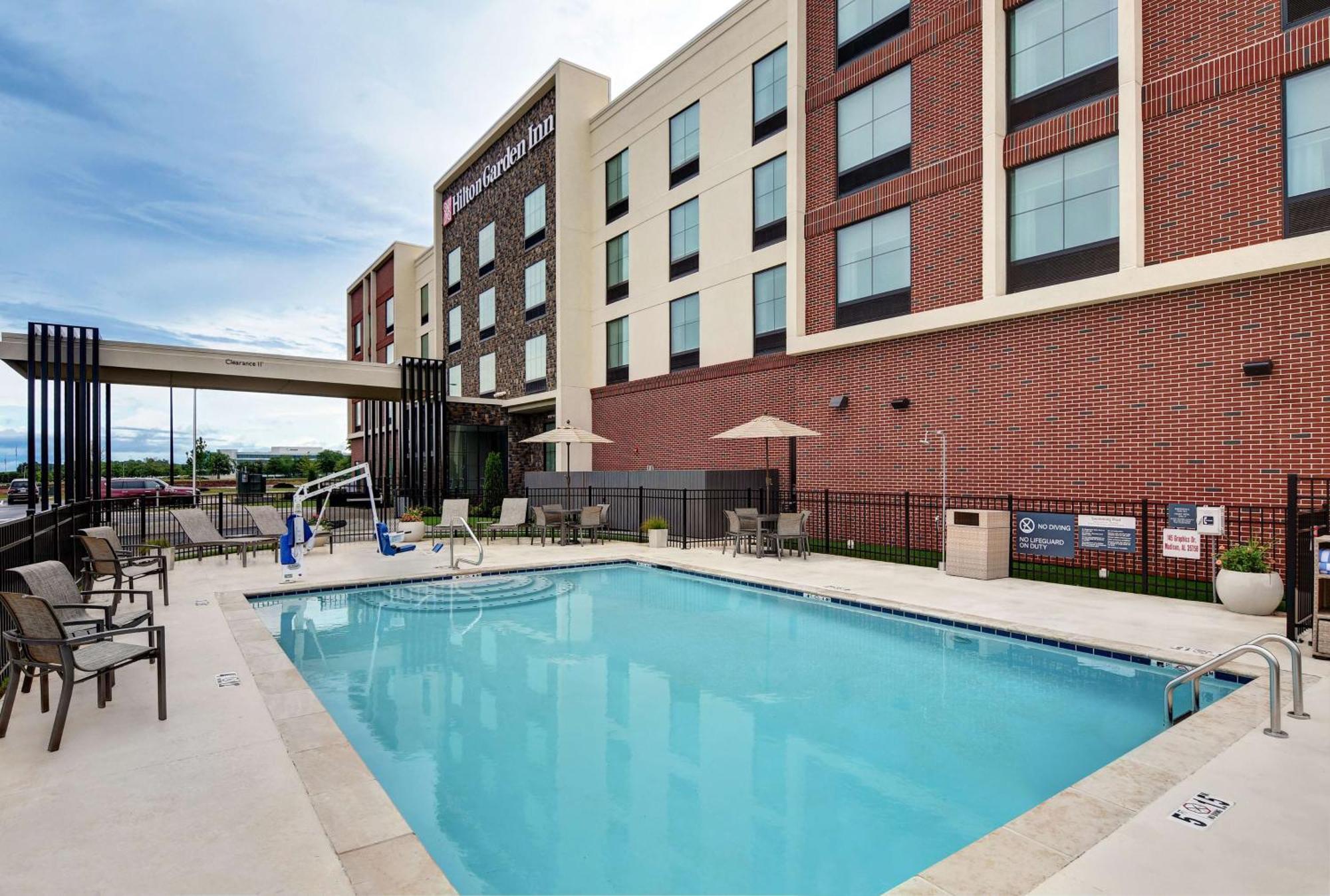 Hilton Garden Huntsville Airport 3* Madison